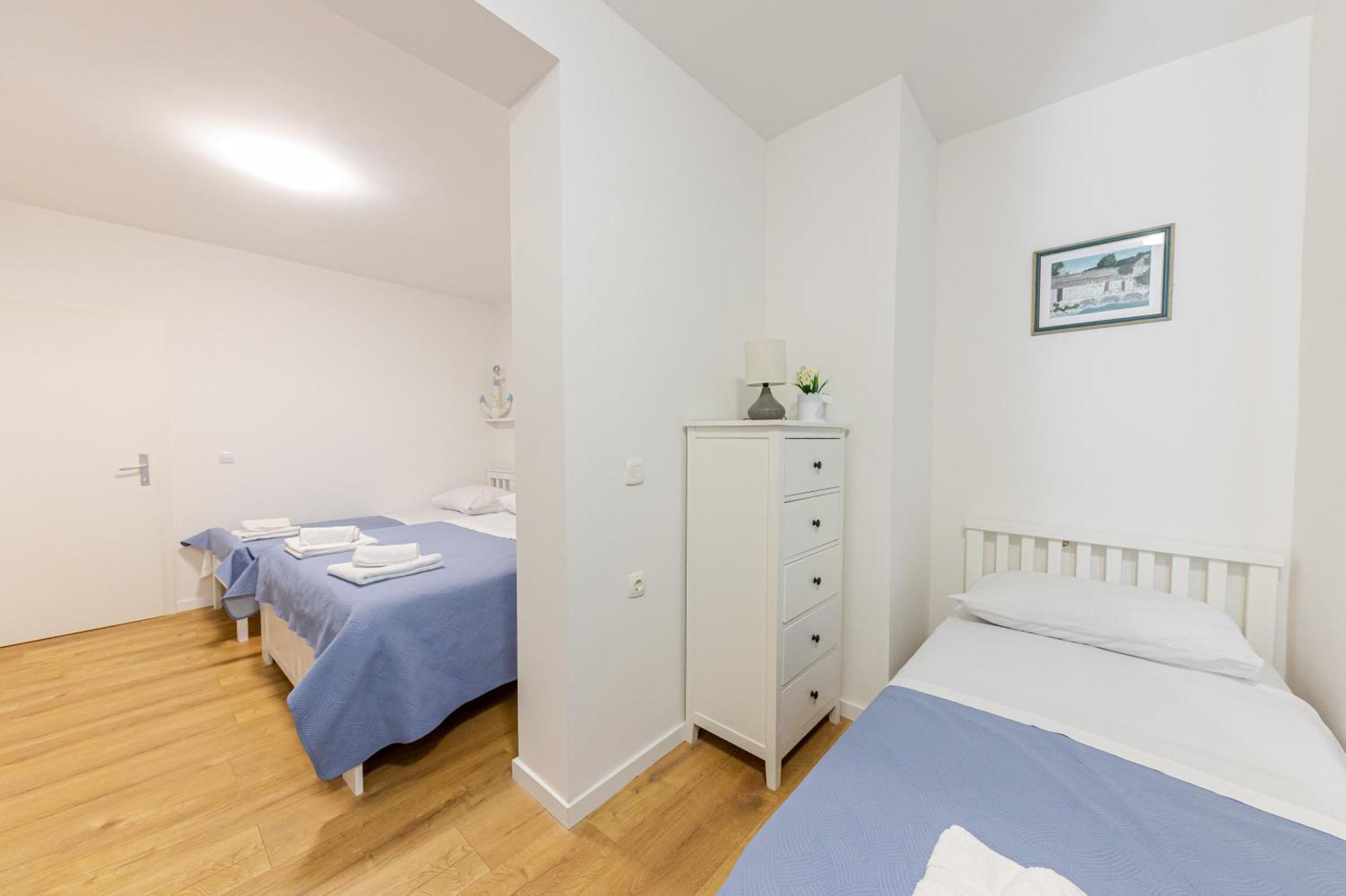 House Niko M With 6 Apartments Split Extérieur photo