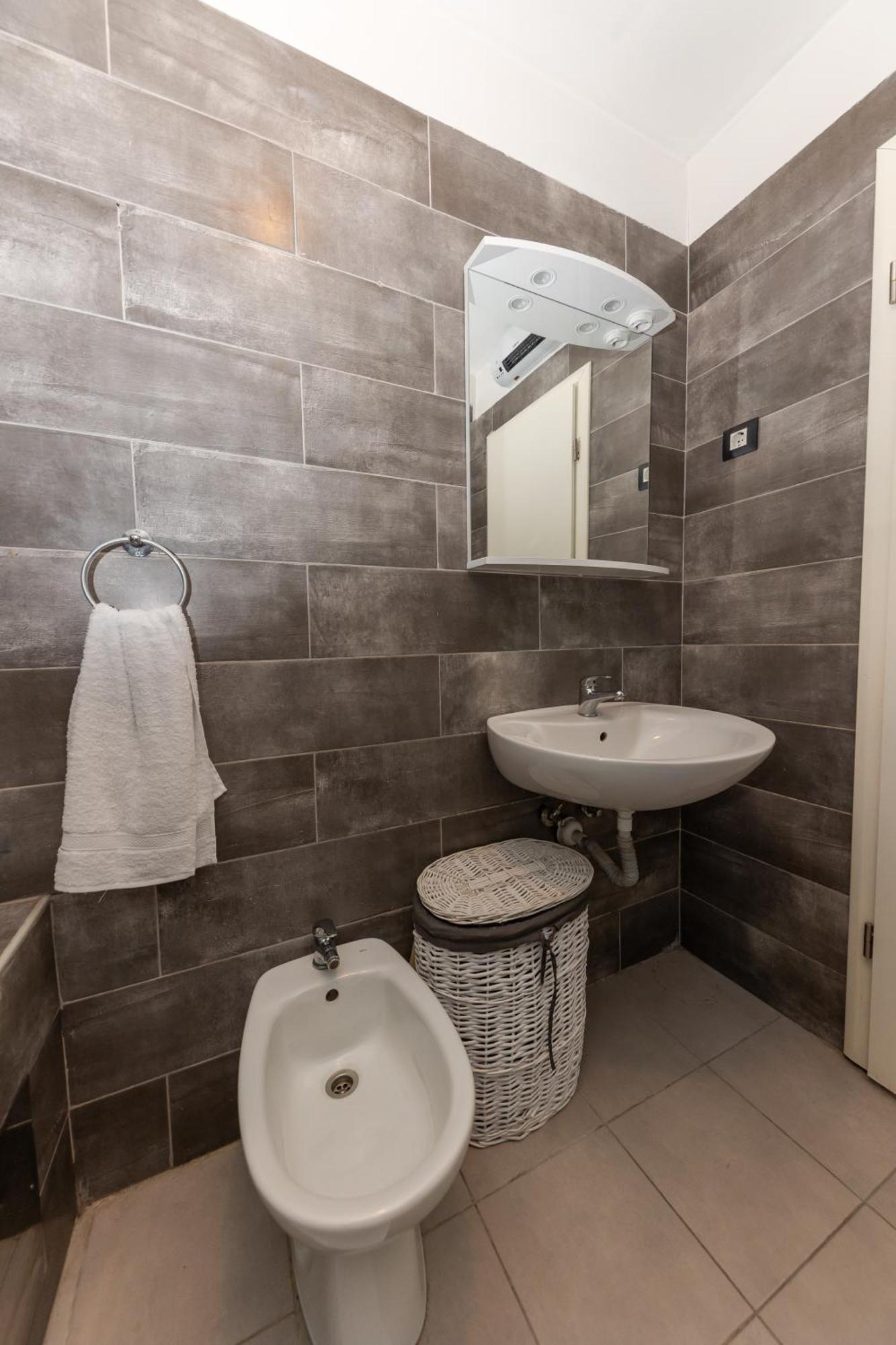 House Niko M With 6 Apartments Split Extérieur photo