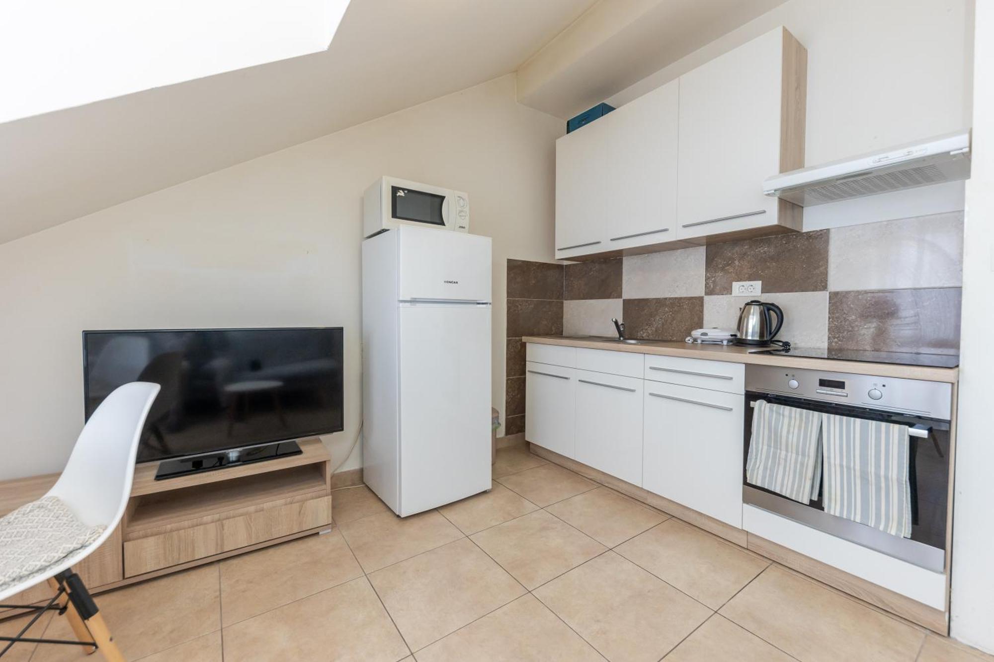 House Niko M With 6 Apartments Split Extérieur photo