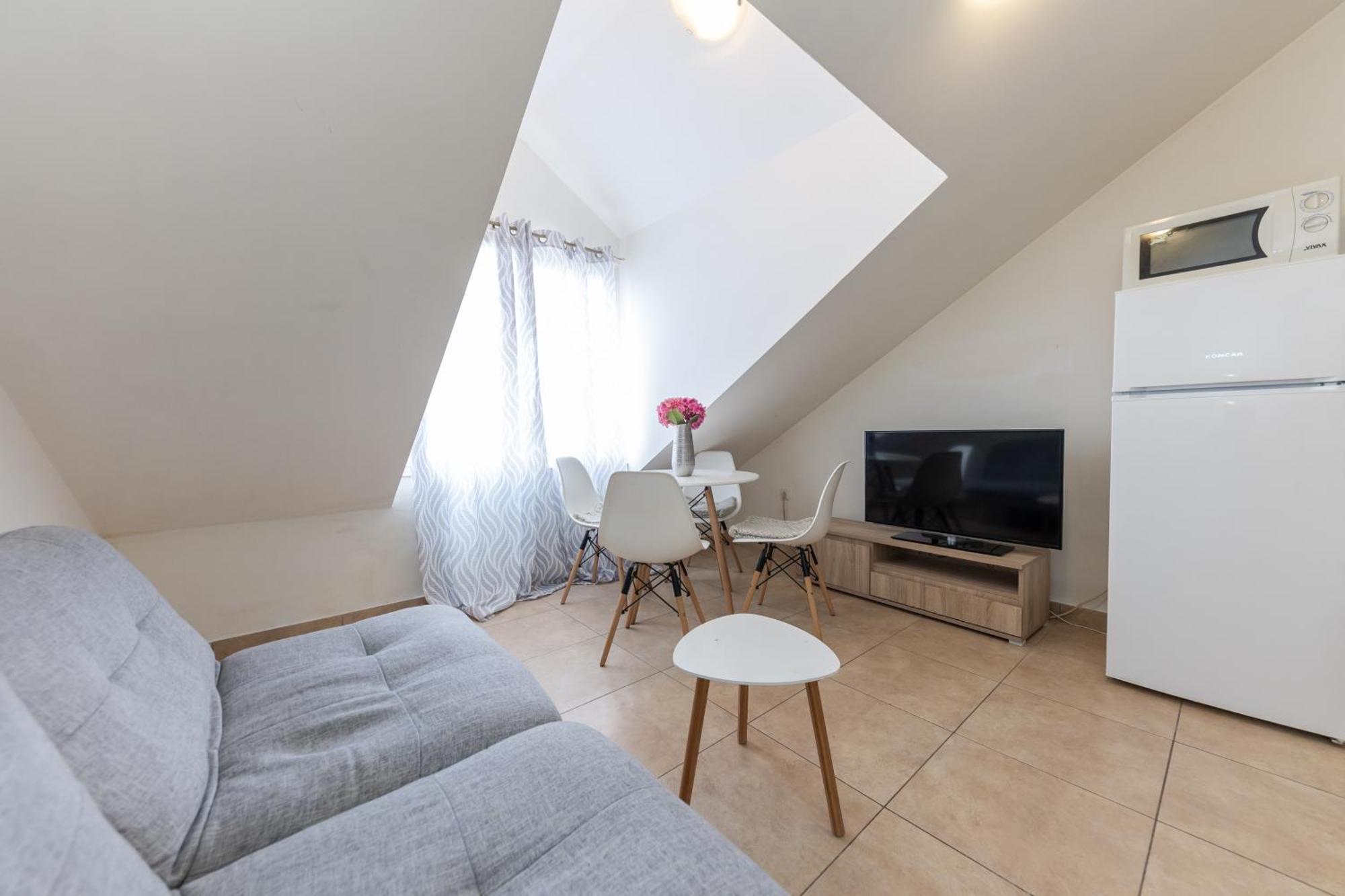 House Niko M With 6 Apartments Split Extérieur photo